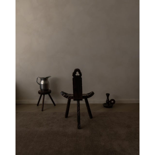 Spanish Brutalist Tripod Chair in Carved Wood, 1960s For Sale - Image 4 of 11