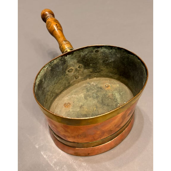 Rustic European 18th Century Flemish Brass Bed Warming Pot With Turned Chestnut Handle, Circa 1760 For Sale - Image 3 of 10