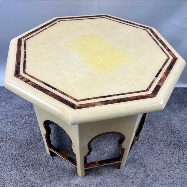 Islamic 1990s Moroccan Style Off -White Bone Inlay Octagonal Side Table With Moorish Arches For Sale - Image 3 of 12