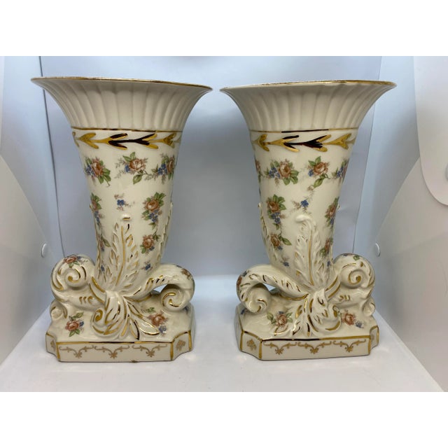 1940’s English Hand Decorated “Eaton China” Vases With Pink Roses & Blue Posies Design - a Pair For Sale - Image 13 of 13