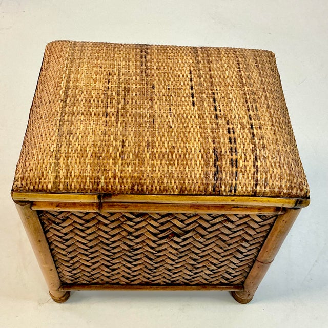 1980s Vintage Boho Chic Coastal Ralph Lauren Style Rattan, Bamboo, Wicker Storage Bench For Sale - Image 14 of 18