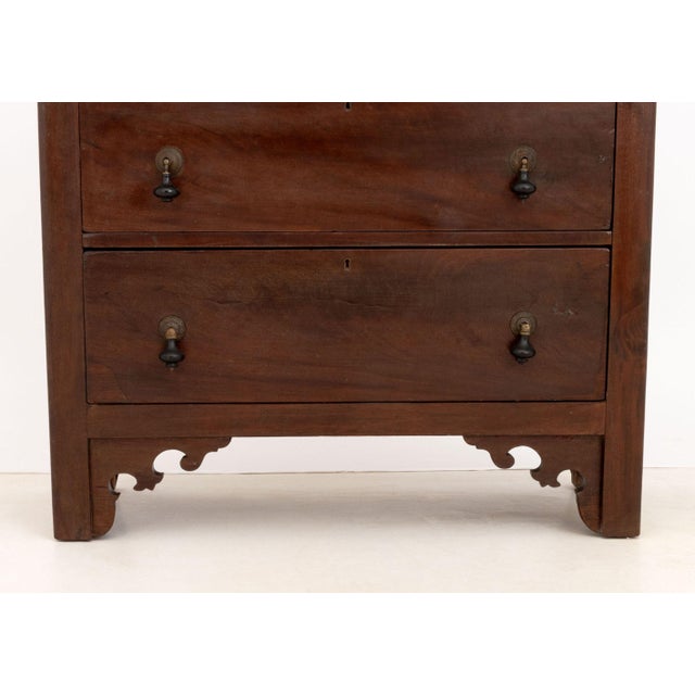 Late 20th Century Arts and Crafts Style Oak Chest of Drawers For Sale - Image 5 of 9