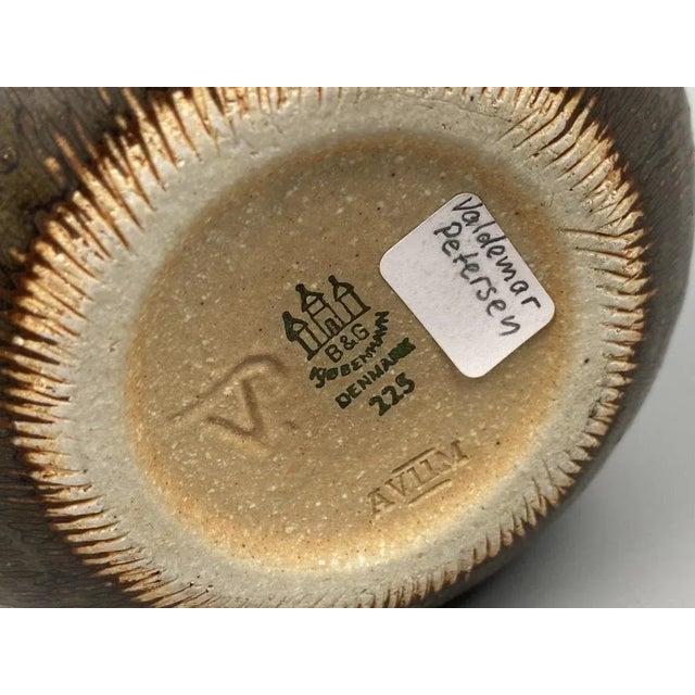 Ceramic Mid-Century Vase by Valdemar Petersen for Bing & Grøndahl, 1950 For Sale - Image 7 of 9