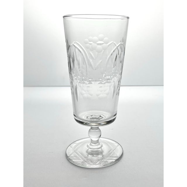 American 1950s Vintage Set of 8 Etched Flower Iced Tea Glasses For Sale - Image 3 of 7