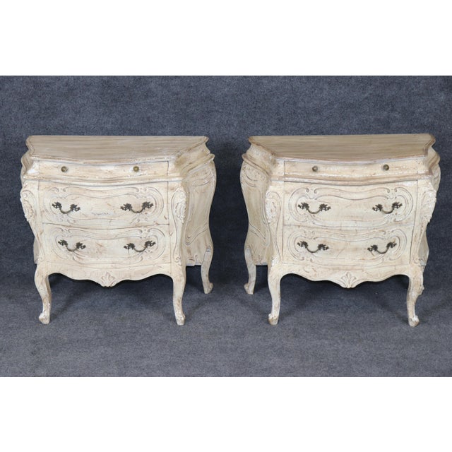 Late 19th Century Pair of Antique Italian Rococo Style Parcel Gilt Paint Decorated Commodes For Sale - Image 5 of 16