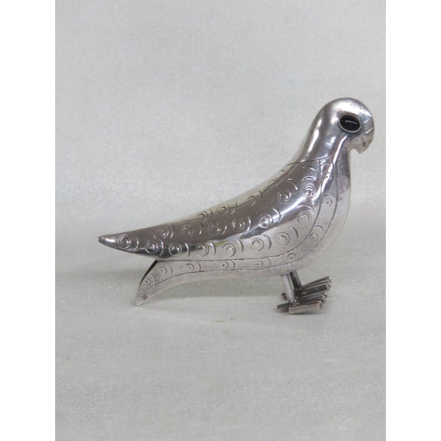 Ecuador Silver Plated Black Eye Engraved Bird Figurine 4622b For Sale - Image 4 of 14