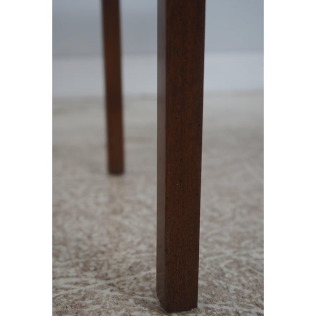 Kittinger Colonial Williamsburg Wa-1039 Chippendale Mahogany Lamp Table For Sale - Image 11 of 14