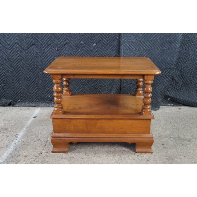 Ethan Allen Late 20th Century Ethan Allen Heirloom Colonial Early American Nutmeg Maple 2 Tier Table 10-8654 For Sale - Image 4 of 12