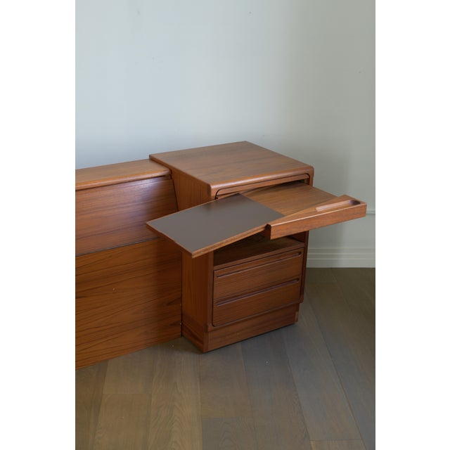 Peter Graves Sorensen for Torring Design Queen Size Headboard and Nightstands, 1970s For Sale - Image 9 of 11