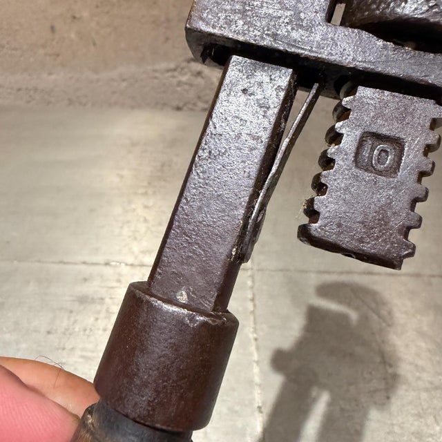 Vintage Stillson-Pattern Adjustable Pipe Wrench Classic Wooden Handle For Sale - Image 14 of 17