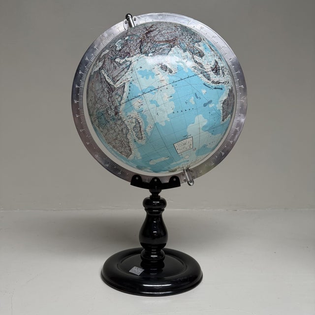 Metal Mid-Century Modern Japanese School Globe on Black Base, 1980s For Sale - Image 7 of 18