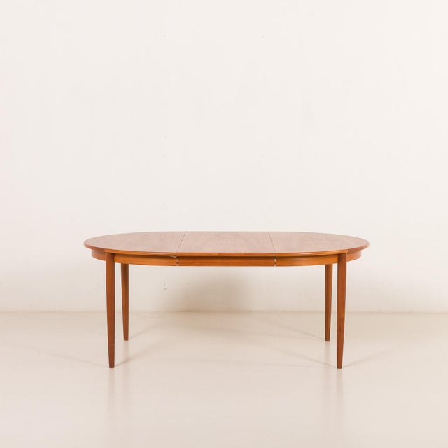 1960s Danish Round Teak Expandable Table with 2 Leaves, 1960s For Sale - Image 5 of 14
