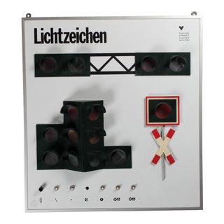 Verlag Henrich Vogel German Traffic Light Training Model For Sale