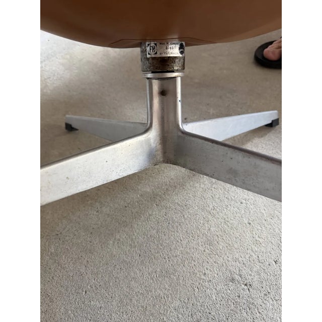 Fritz Hansen Egg Chair 07-'63 Cognac Camel Vintage Leather For Sale - Image 14 of 17