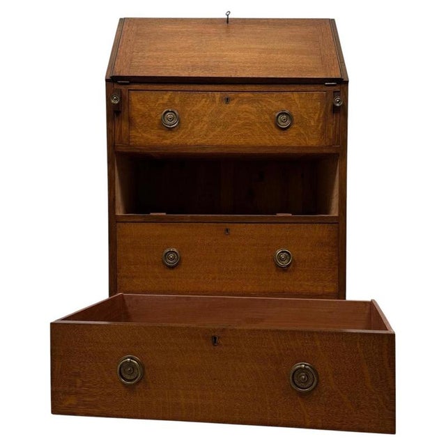 Antique Early 20th Century English Edwardian Golden Oak Bureau For Sale - Image 3 of 14