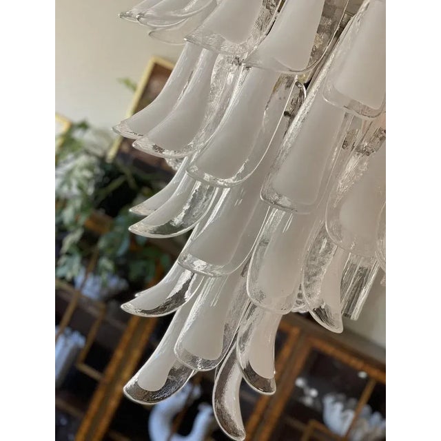 White Murano Chandelier - Mazzega Style - XL Contemporary Murano Chandelier in the style of Mazzega. Traditional Italian...