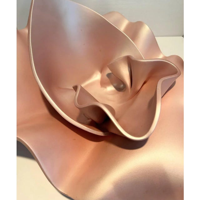 A gorgeous large free form modern piece by Artist, Keith Fortley. A very large flower form centerpiece in a beautiful pale...