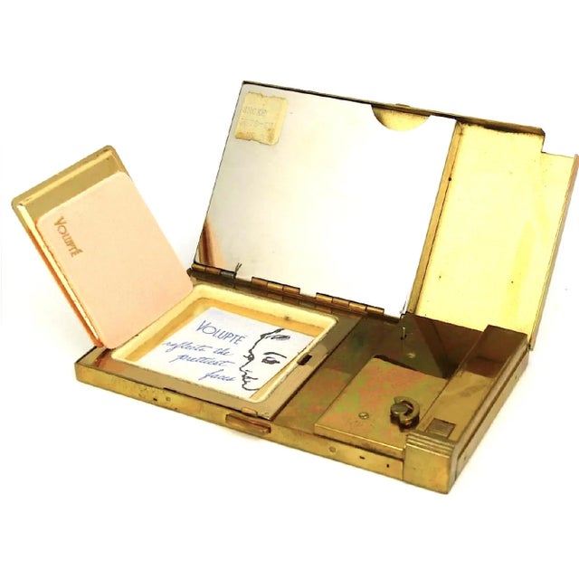 Circa 1940 Volupte Gold Complete Compact Music Box Novelty Bag For Sale - Image 4 of 5