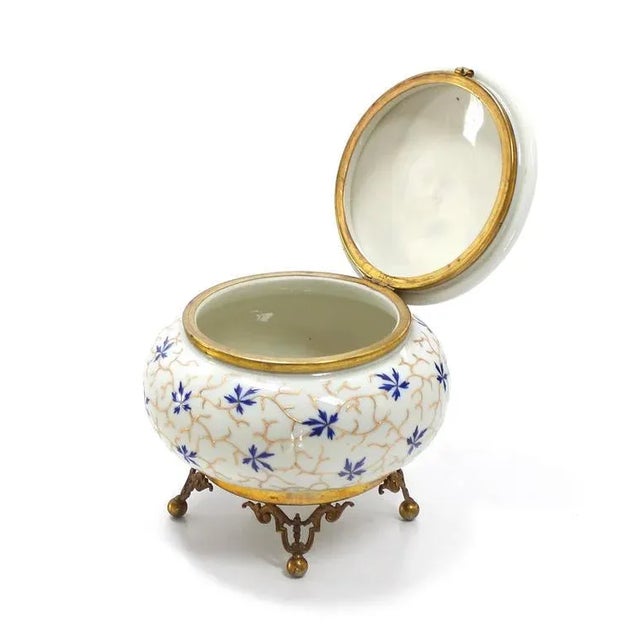 Glass Vintage Mid Century Enameled Painted Floral Pattern Art Glass Round Dresser Box For Sale - Image 7 of 9