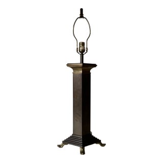 1980’s Vintage Art Deco-Style Brass Table Lamp by Chapman For Sale