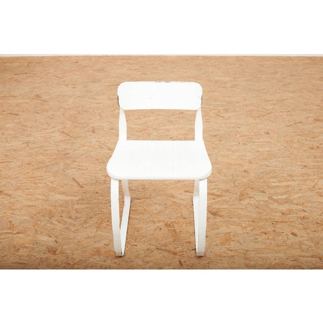 Health Chair in White Lacquered Metal and Flat Steel Base by Herman A. Sperlich for Ironrite, 1938 For Sale - Image 4 of 13