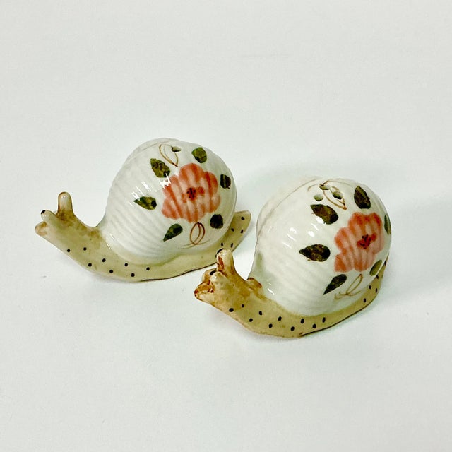 Ceramic 1940s Vintage Boho Chic Coastal Snail Salt & Pepper Shakers - A Pair For Sale - Image 7 of 16