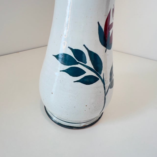 Vintage 1980s Rambling Rose Vase Gail Pittman Pottery Stoneware Floral Vase, Unsigned For Sale - Image 4 of 13