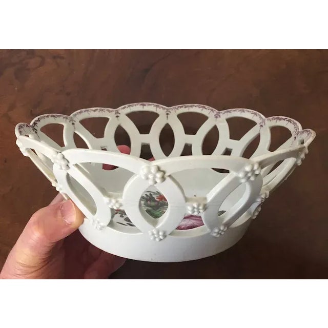 Antique 18th Century Worcester Floral Design Porcelain Bowl For Sale - Image 4 of 13