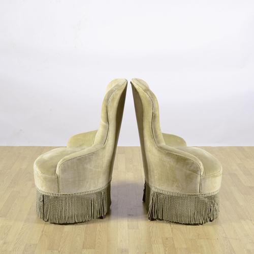 This refined pair of armchairs embodies the sophisticated elegance of 1950s danish design, a golden era for scandinavian...