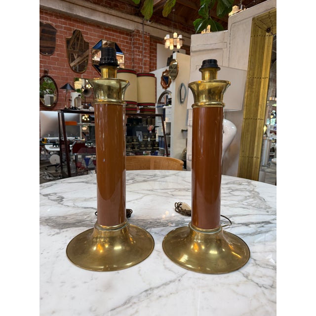1970s Mid-Century Modern Brass and Brown Lacquer Table Lamps - a Pair For Sale - Image 9 of 9