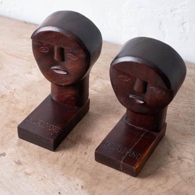 Pair of Carved Wood Haitian Modernist Bookends, C. 1960 For Sale - Image 11 of 12