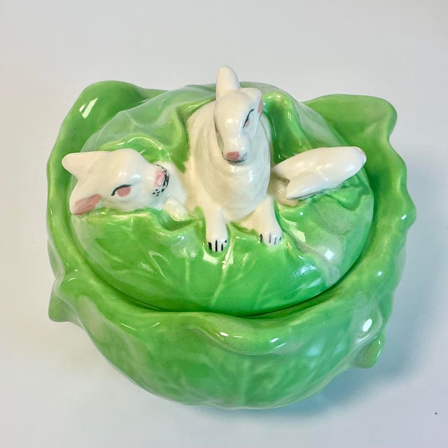 1970s Vintage Hollywood Regency Americana Folk Art Cabbage Tureen With Bunnies For Sale - Image 11 of 18