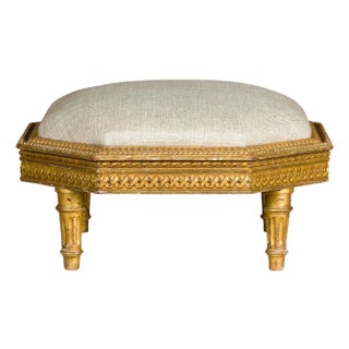 French Neoclassical 19th Century Carved Giltwood Footstool with Linen Upholstery For Sale