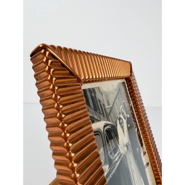 1950s Mid-Century Modern Italian Embossed Copper Tabletop Picture Frame, 1930s For Sale - Image 5 of 18