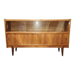 1960s Mid Century Teak Bookcase / Display Cabinet For Sale