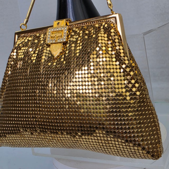Mid 20th Century Whiting Davis Art Deco Rhinestone Clasp Hollywood Glam Gold Mesh Evening Bag For Sale - Image 14 of 18