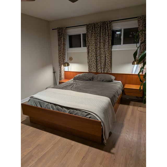 Mid-Century Modern MCM Danish Teak Platform Queen Bed For Sale - Image 3 of 9