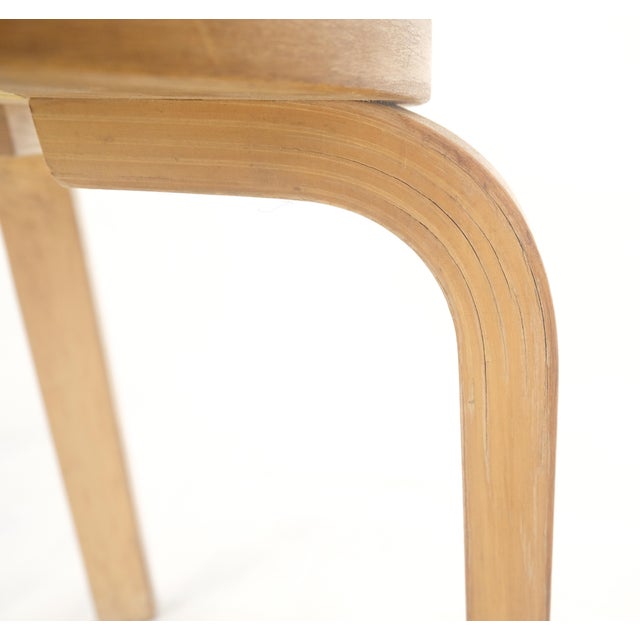 Set of 3 Early Round Nesting Side Occasional Tables by Alvar Aalto Mid Century For Sale - Image 9 of 10