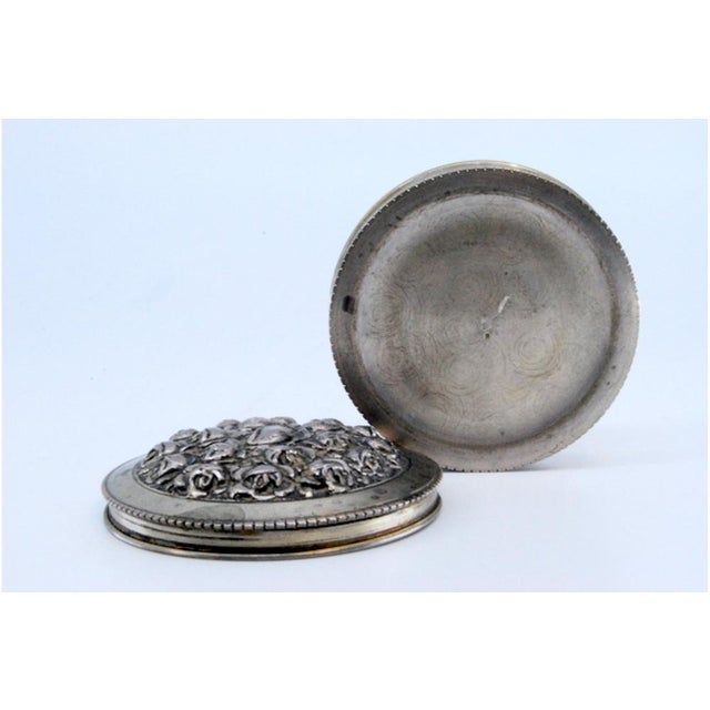 Silver Box with Rose-Shaped Relief For Sale - Image 5 of 10