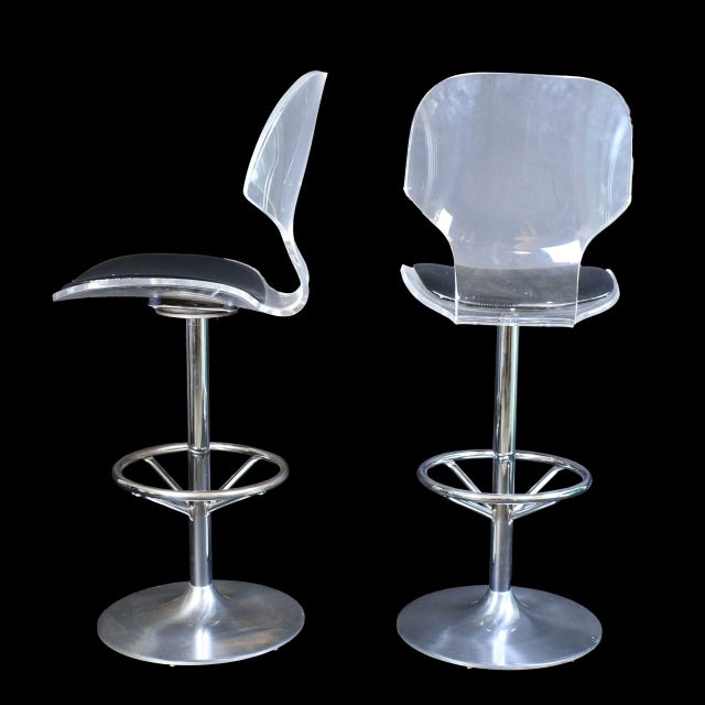 Modern Pair of Lucite and Chrome Bar Stools for Hill Manufacturing For Sale - Image 3 of 6