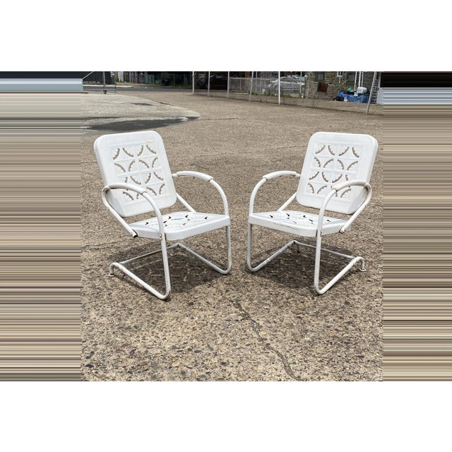 Vintage Starburst Pie Crest Metal Outdoor Patio Springer Lounge Chairs - a Pair For Sale - Image 13 of 13