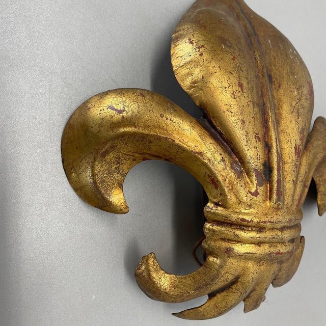 Vintage French Golden Florentiner Lily Wall Lights by Hans Kögl, 1970s, Set of 2 For Sale - Image 10 of 18