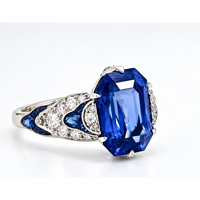 Art Deco Platinum Blue Sapphire Ring, 5.76ct No Heat, Diamonds, 1930 For Sale - Image 9 of 11