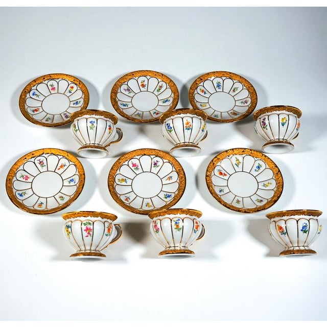 X-Form Mocha Service for 6 in Gilt Bronze with Scattered Flowers from Meissen, 1980s, Set of 21 For Sale - Image 6 of 10