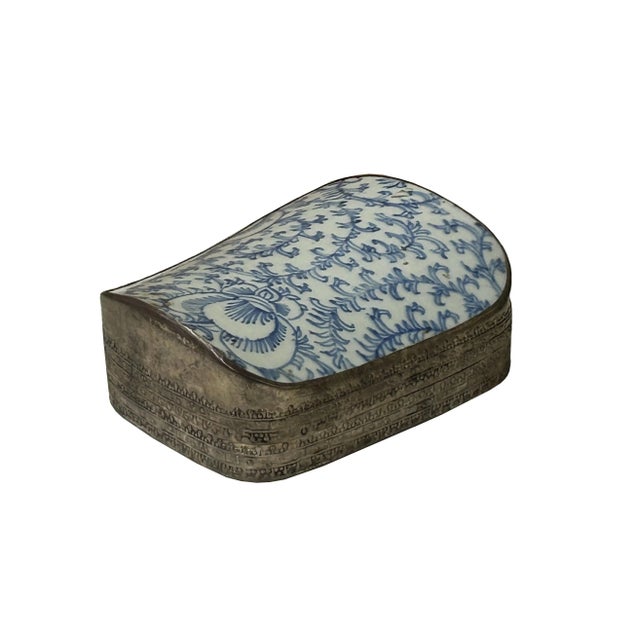 Chinese Old White Base Blue Scroll Leaf Graphic Porcelain Art Pewter Box For Sale In San Francisco - Image 6 of 8