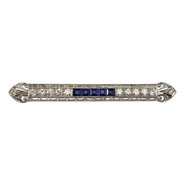 Mid 20th Century Platinum Sapphire and Diamond Filigree Brooch/Pin For Sale