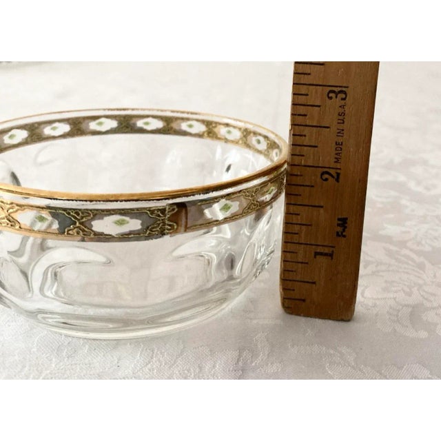 Transparent Mid 20th Century Culver Valencia Gold Filigree With Green Accents Serving Pieces- Set of 3 Excellent Condition For Sale - Image 8 of 12