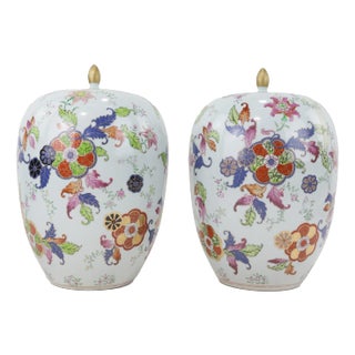 Pair of Chinese Famille Rose Lidded Ginger Jars With Tobacco Leaves Design For Sale