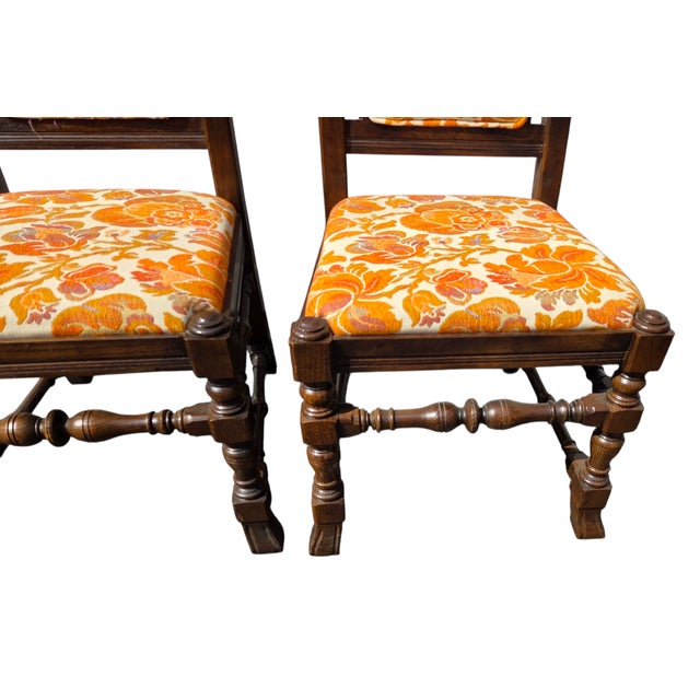 1970s 1970s Ethan Allen Jacobean Royal Charter Oak Dining Room Side Chairs Gothic Pair For Sale - Image 5 of 15
