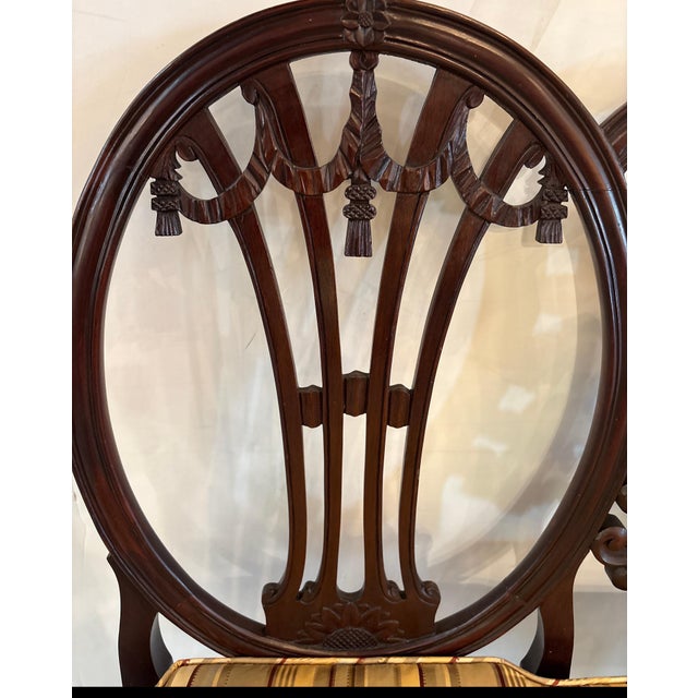 A George III Style Hand Carved Mahogany Settee, Late 19th Century For Sale - Image 4 of 11
